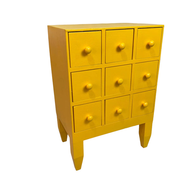 Dressers & Side Tables