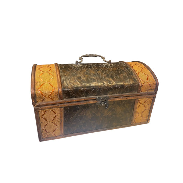 Display Boxes & Chests